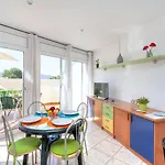 Palmiers I-5 By Interhome *